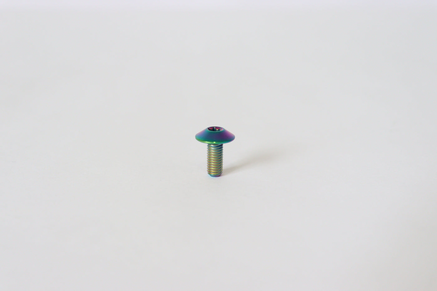 Tornillo M5x12 mm button